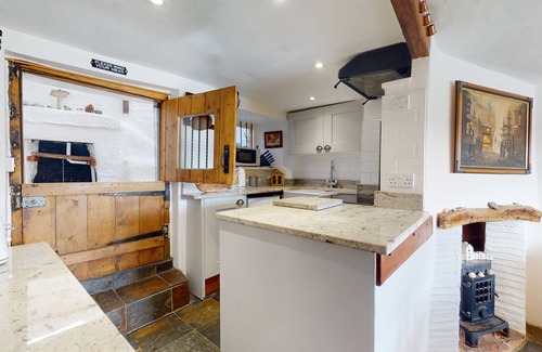 Minehead Cottage | Pet-Friendly Captain's Cottage in Minehead - Rated 10/10
