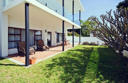 Mountainside House | Discover Captain's Cottage: Ideal for Family Getaways