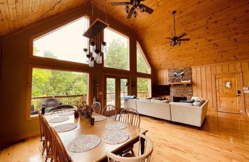 Cub Run House | Pet-Friendly Captain's Cove Lakehouse with Family Amenities