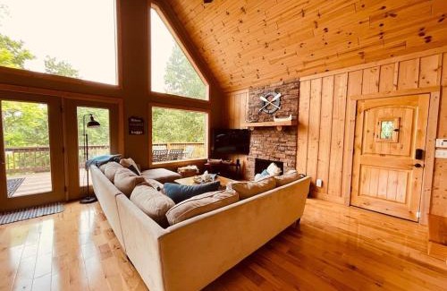 Cub Run House | Pet-Friendly Captain's Cove Lakehouse with Family Amenities