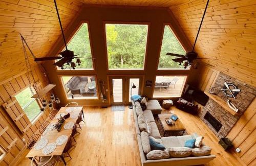 Cub Run House | Pet-Friendly Captain's Cove Lakehouse with Family Amenities