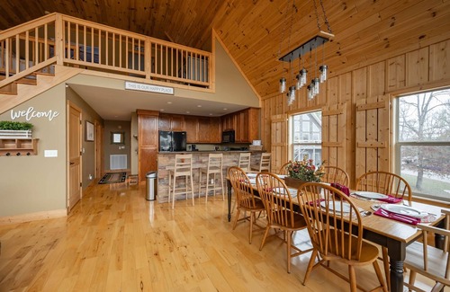 Cub Run House | Unforgettable Stay at Captain's Cove on Nolin Lake