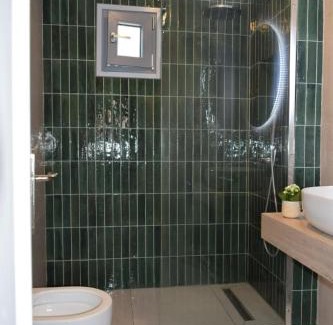 Sithonia House | Welcoming Captain's Home: Family-Friendly Retreat Awaits