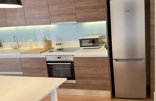 Nea Smirni Apartment | Indulge in Captain's Suite with Breakfast & Family Amenities