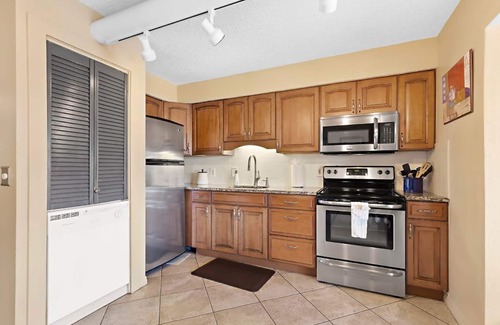 Dunedin Condo | Experience Captain's Quarters - Capt. Kirk Unit Awaits!