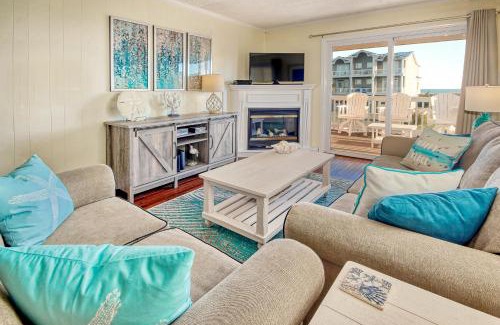 Holden Beach Apartment | Oceanfront Retreat at Captain's Villa with Family-Friendly Amenities