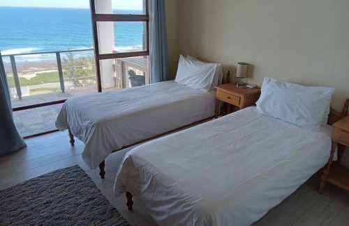 Jongensfontein House | Relaxing Oceanfront Retreat at Captain Sunshine Guest House