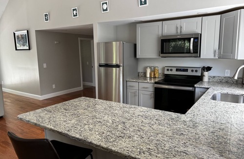North Eastham Hotel | Comfortable Captains Quarters Motel with Family Amenities