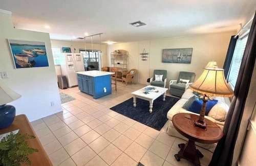 Florida North Atlantic Coast House | Captains Retreat: A Coastal Oasis with Ocean View Amenities