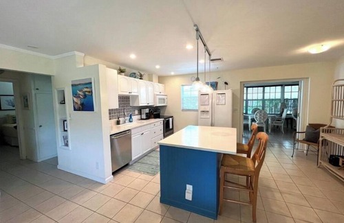 Florida North Atlantic Coast House | Captains Retreat: A Coastal Oasis with Ocean View Amenities