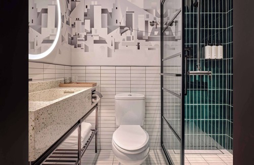 Changning Hotel | Modern Comfort at Caption by Hyatt Zhongshan Park Shanghai