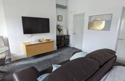 Merthyr Tydfil Apartment | Inviting 1-Bed Apartment in Merthyr Tydfil with Kitchen