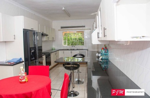 Southern Region House | Inviting 16-Bed House in Liwonde with Spa and Hot Tub