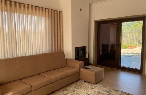 Alpendurada e Matos House | Family-Friendly 3-Bed House in Travanca Awaits You