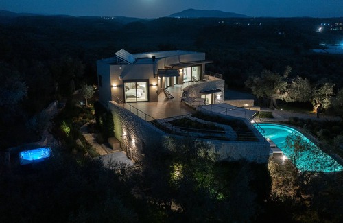 Tragana Villa | Elegant 5-Bedroom Villa Near Navarino Dunes Golf Course