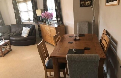 Copthorne Apartment | Inviting Apartment in Copthorne, Close to Gatwick Airport