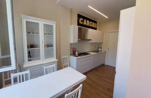 Reggio Calabria House | Inviting Beachside Holiday Home with Ocean View & Breakfast