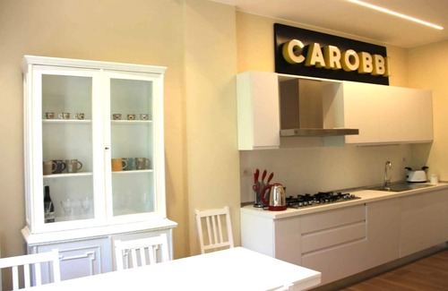 Reggio Calabria House | Inviting Beachside Holiday Home with Ocean View & Breakfast