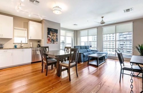 Central Business District Hotel | Elegant Penthouse Steps from Iconic NOLA Attractions