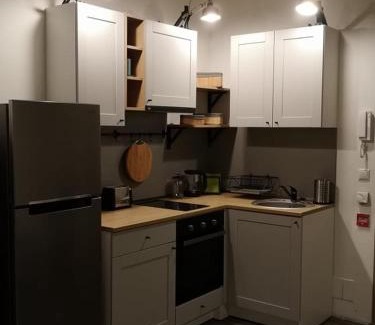 Oborishte Apartment | Family-Friendly Capuccino: Rated 9/10 with Dining Options