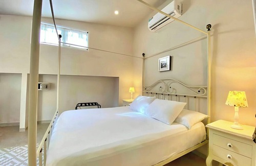 Cartagena Walled City Hotel | Colonial Kings Mansion: Family-Friendly Retreat with Spa
