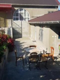 Zaqatala Apartment | Cozy Car House: Pet and Child-Friendly Retreat