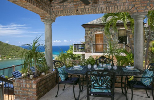 Gift Hill House | Indulge in Cara Mia: Private Pool & Ocean Views Await