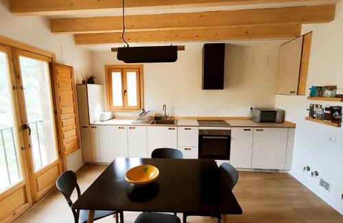Castillo de Villamalefa House | Guest Rated 9.2: Pet & Child-Friendly Casa Rural-Castillo