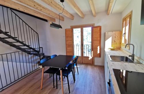 Castillo de Villamalefa House | Guest Rated 9.2: Pet & Child-Friendly Casa Rural-Castillo