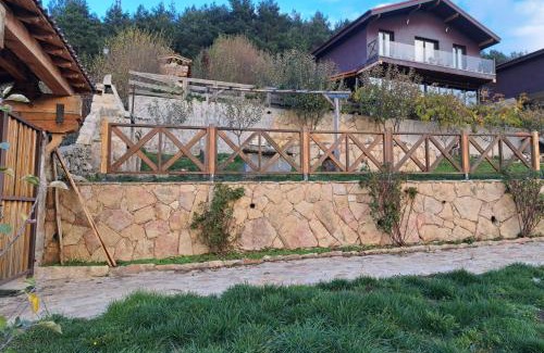 Hoyos del Espino Ski Chalet | Discover Cara Norte de Gredos: Family-Friendly Retreat