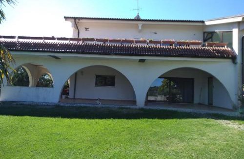 Montefiore Conca House | Experience Cara Pace: Ideal Retreat for Group Getaways