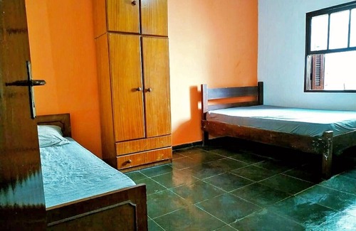 Jardim Capricornio House | Coastal Retreat at Caraguatatuba Beach House Carnival