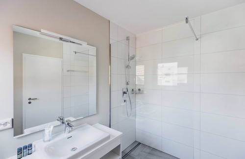Wasserburg Hotel | Discover Caraleon: Family-Friendly Oasis with Spa & Pool