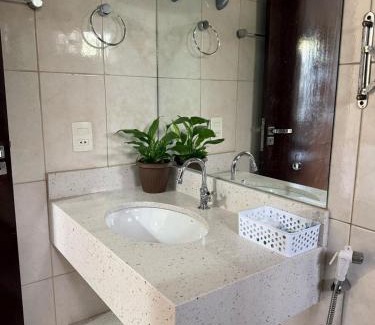 Sorriso House | Top-Rated Hostlohn: Family-Friendly with Inviting Pool