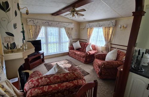 Ingoldmells Resort | Ocean View Caravan with Breakfast - Guest Rated 10/10