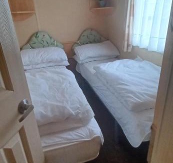 Talybont Resort | Pet-Friendly Retreat at Caravan 76 with Pool Access