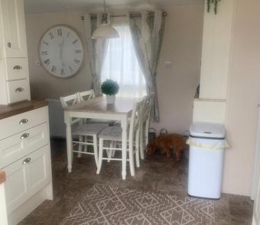 Towyn Resort | Caravan by the Sea B30