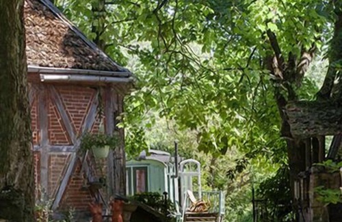 Kirch Mulsow House | Cozy Caravan for 3 with Ocean View in Carinerland
