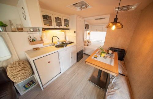 La Nucia House | Relaxing Glamping Retreat at Caravana - Casa Tortuga