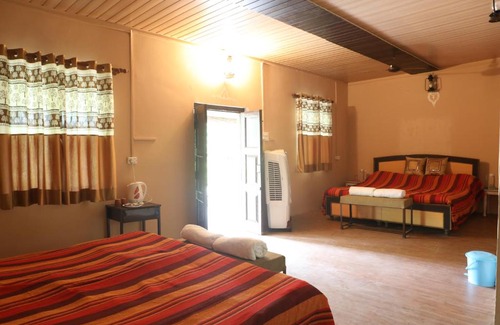 Sirmour House | Pet-Friendly Carbery Acres: 10/10 Guest Rated Retreat