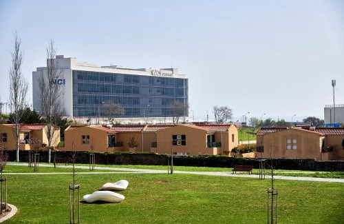 Carcavelos Apartment | Family-Friendly Stay at Carcavelos Apartment - 4 Star Rated