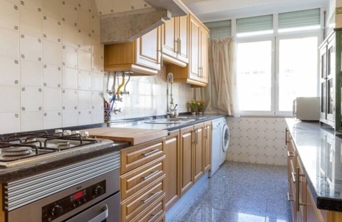 Carcavelos Apartment | Beachside Escape at Carcavelos Apt - Family-Friendly Stay