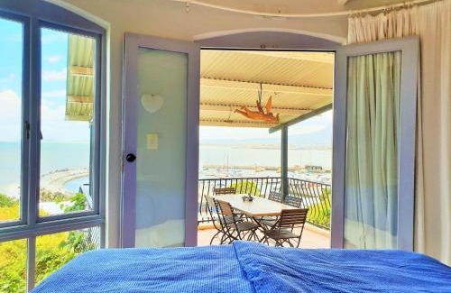 Gordons Bay Central House | Cardamom House: Beachfront Retreat with Ocean Views