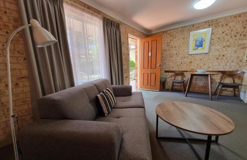 Cardiff Hotel | Cardiff Motor Inn: Family-Friendly with Breakfast Included