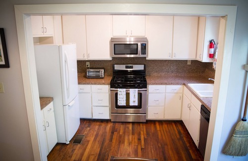 Fondren House | Discover Cardinal House Near St. Richard's Church, North Fondren
