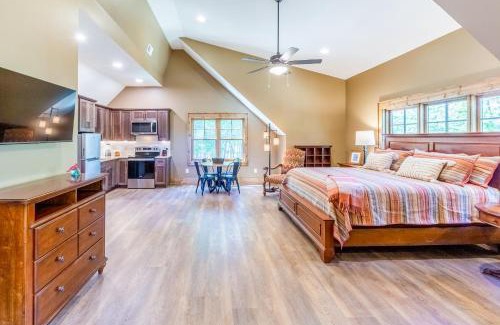Glenville Apartment | Budget-Friendly Stay at Cardinals Crest for Families