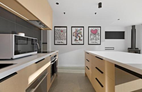 Cardrona Apartment | Pet-Friendly Cardrona Creekside Apartment for Family Getaways