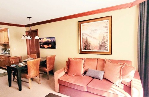 Olympic Valley Resort | Unforgettable Carey's Ski-in/Ski-Out Tahoe Condotel Escape