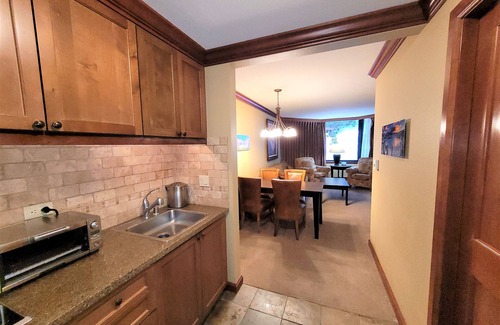 Olympic Valley Resort | Unforgettable Carey's Ski-in/Ski-Out Tahoe Condotel Escape