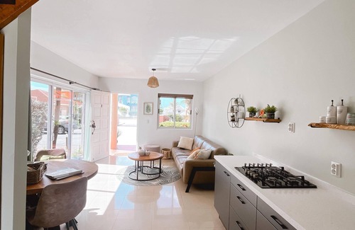 Piscadera Apartment | Beachfront Bliss at Caribbean Beach Resort in Curacao